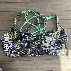 Lululemon Free to Be Bra Sport Bra Size 12